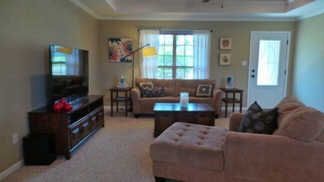 Foto del edificio - Modern Elegance Meets Spacious Comfort: 4B...