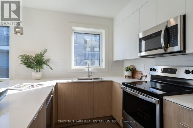 Photo du bâtiment - 1492 Avenue Rd