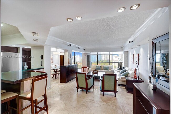 Foto del edificio - 19667 Turnberry Way