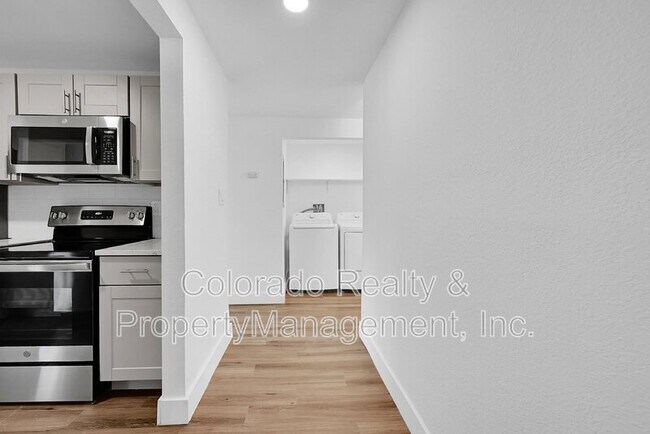 Building Photo - 16432 E 13th Pl