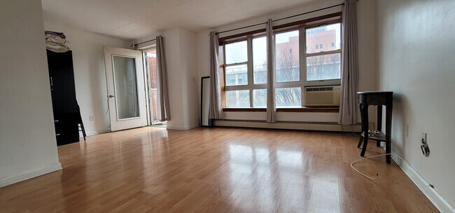 Foto del edificio - 56 E 120th St