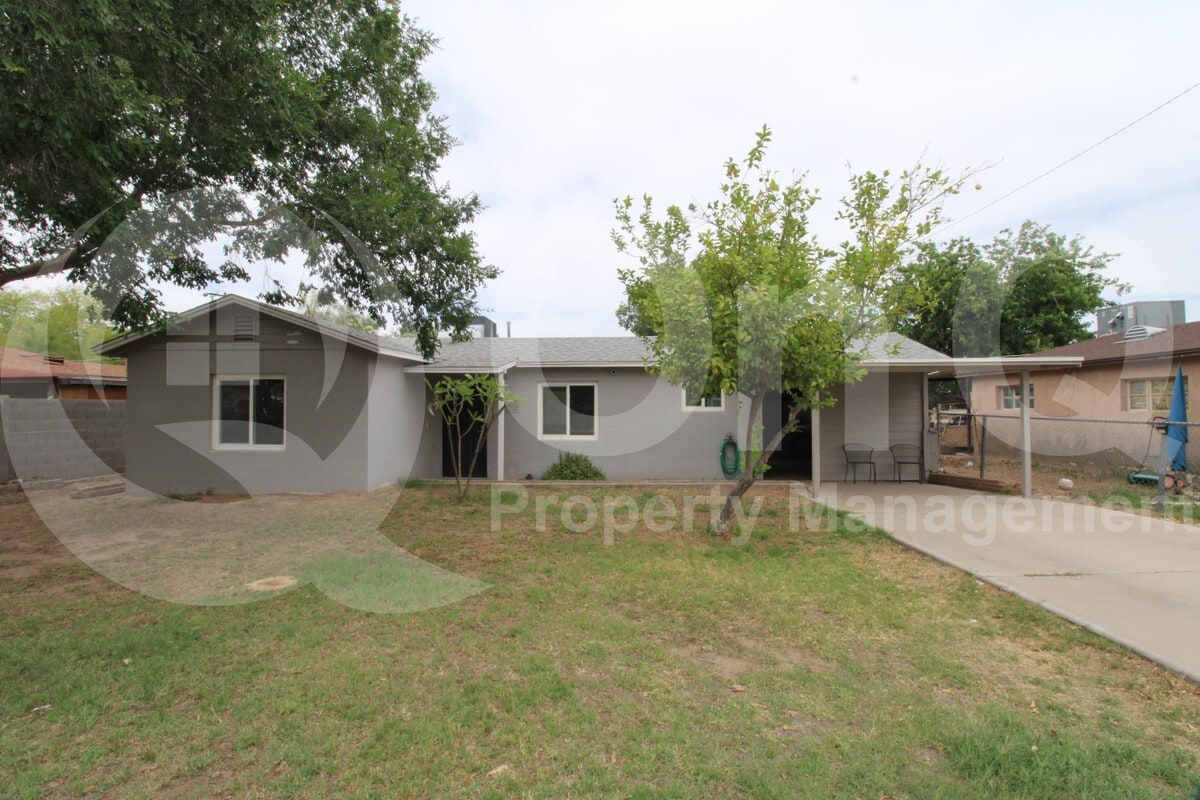Primary Photo - 50 E Valencia Dr
