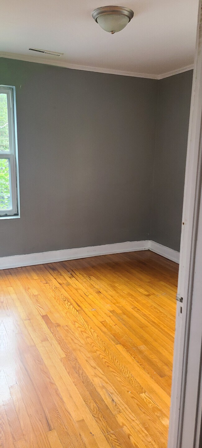 Dormitorio - 1477 Carolina Ave