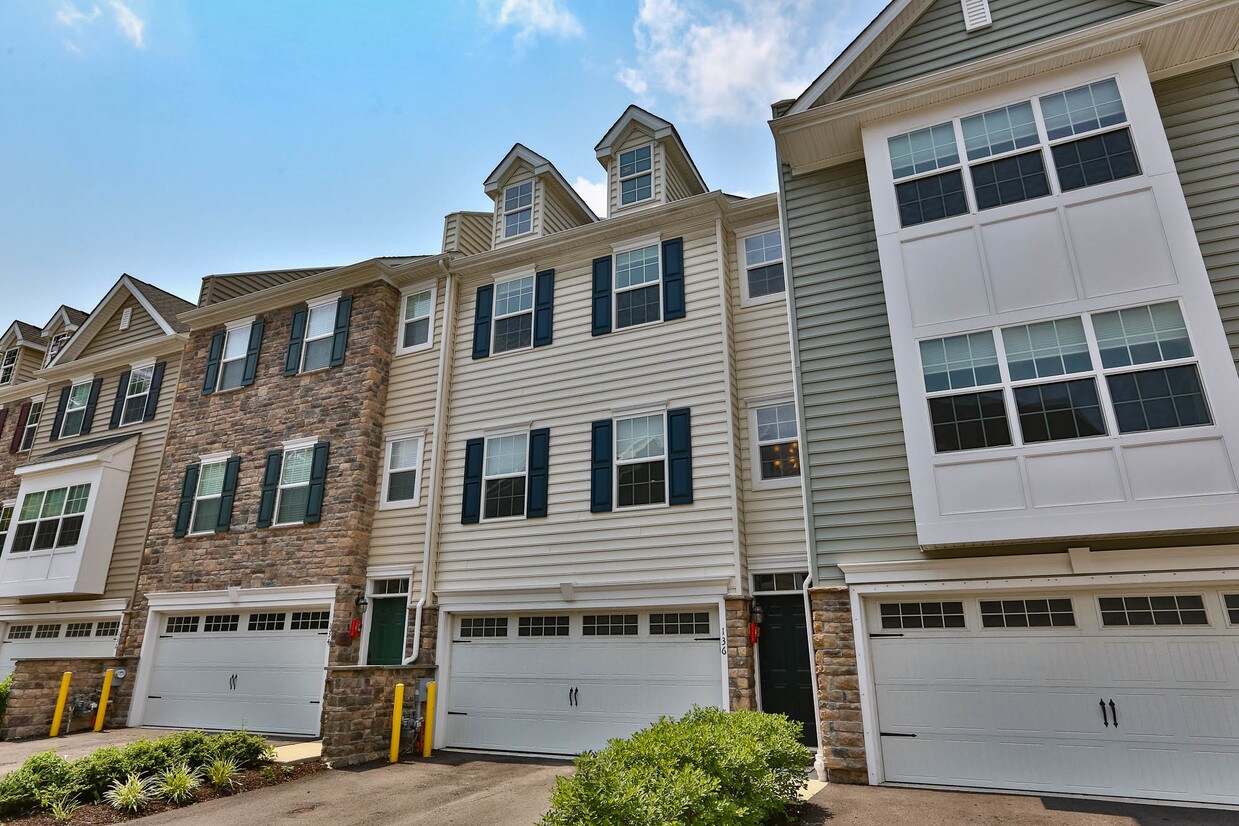 136 Moorehead Ave, Conshohocken, PA 19428 Townhome Rentals in