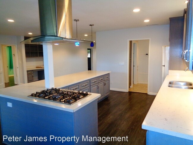 Foto del edificio - 3 br, 2 bath House - 11439 Pruess Ave