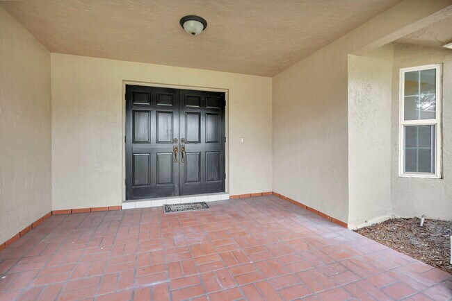 Building Photo - 1819 Staimford Cir