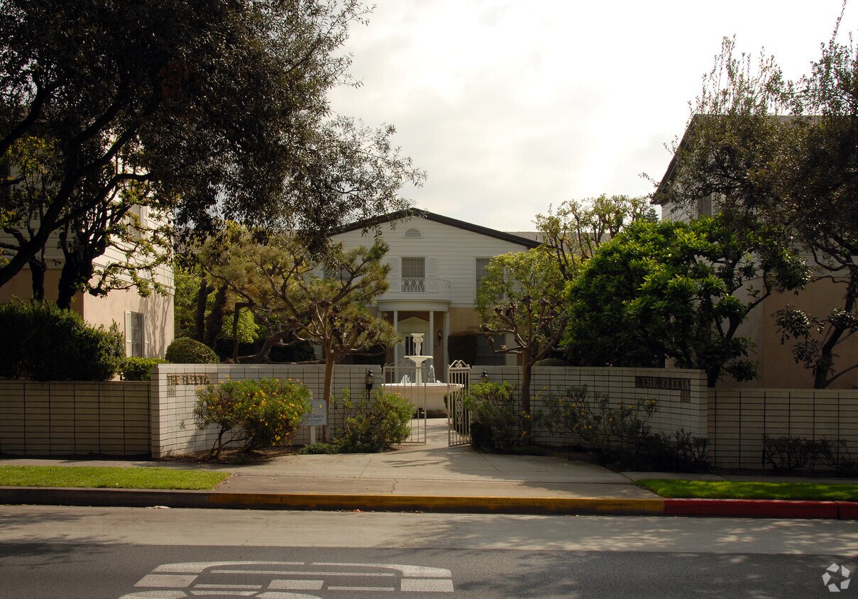Building Photo - The Fleeta