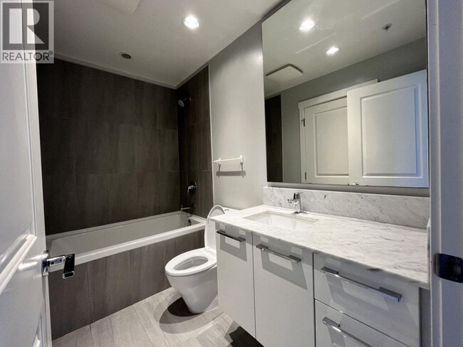 Building Photo - 5628 Birney Ave