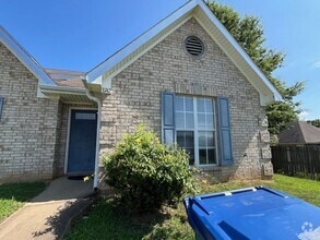 Building Photo - 3742 Iron Horse Dr