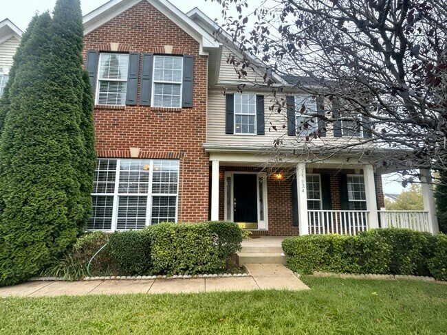 Foto del edificio - 15024 Burgandine Ave