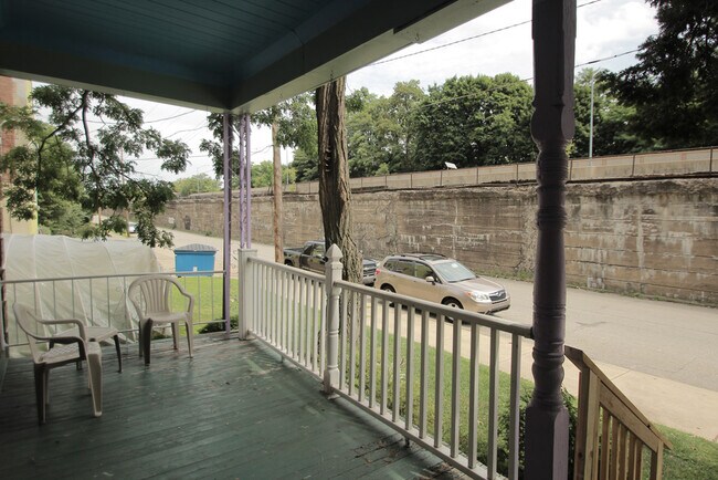 Building Photo - 311 Pennwood Ave