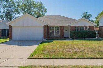 Building Photo - 2507 Meadowview Dr