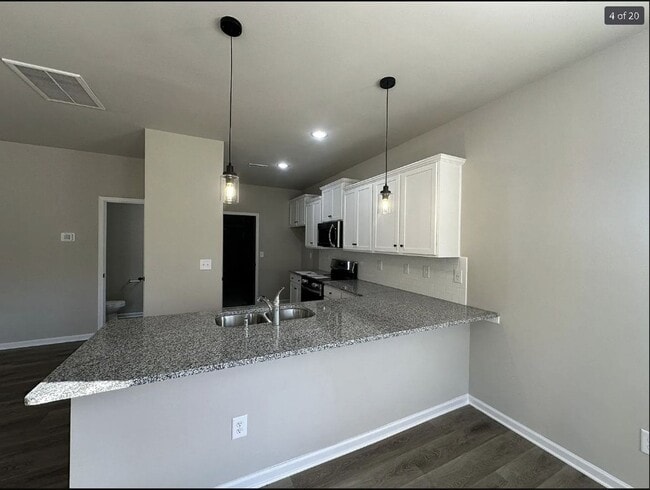 Building Photo - 9050 Stoney Waters Ct