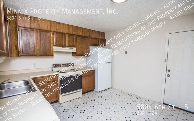 Foto del edificio - 5804 6th St.