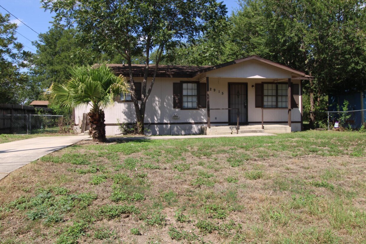 Foto principal - 2915 Christian Dr