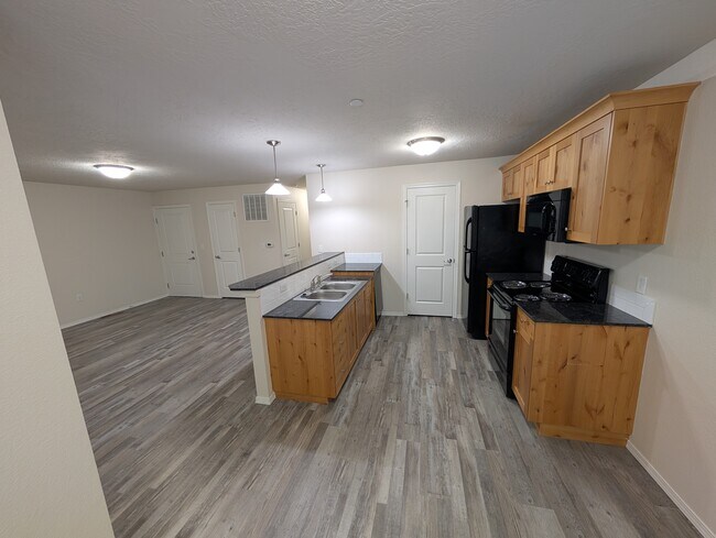 Foto del edificio - 1360 S Edgewater Cir