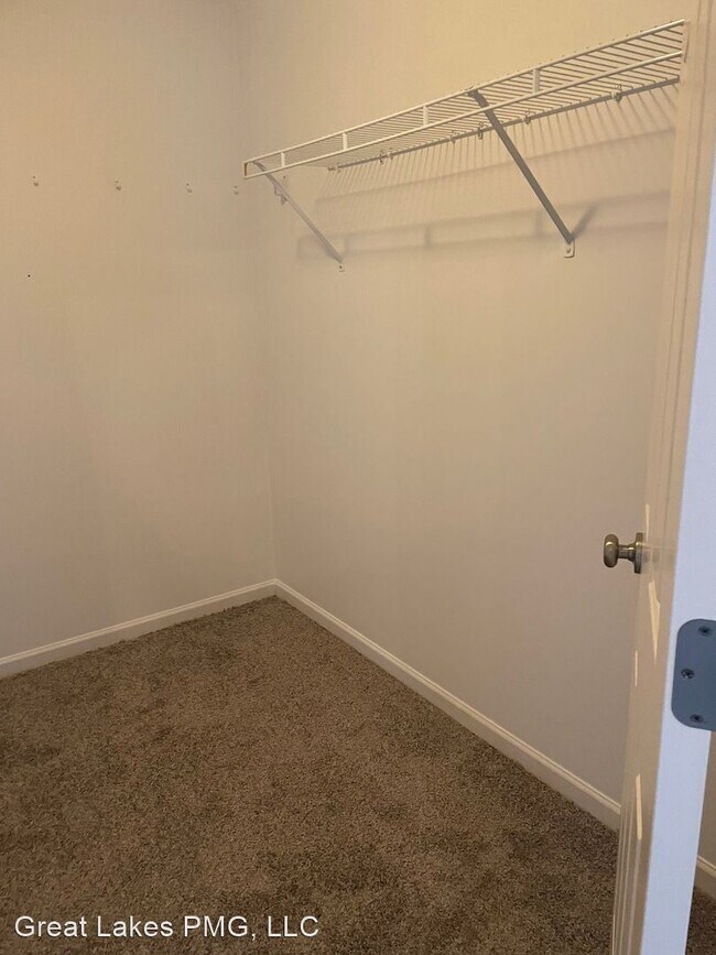 Building Photo - 2 br, 2.5 bath House - 17505 Windflower Dr