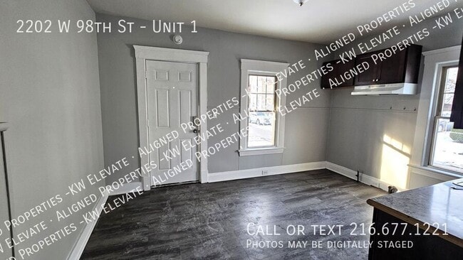 Foto del edificio - 2202 W 98th St