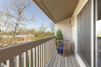 Building Photo - Bradley House Apartments