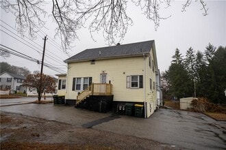 Building Photo - 304 Waterman Ave