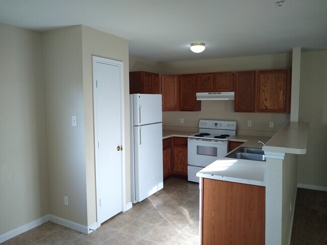 Foto del edificio - COMING SOON! 3 Bedroom Townhome Converse, TX