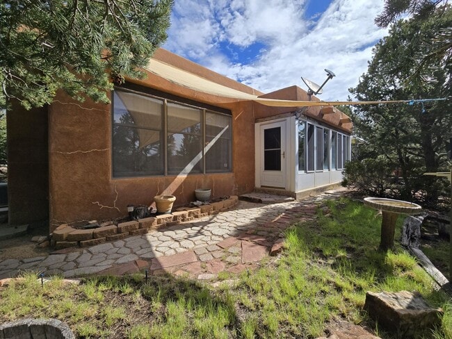 Building Photo - 20 Ravens Ridge Rd