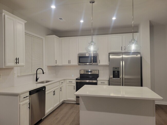Foto del edificio - 8603 Underhill Dr