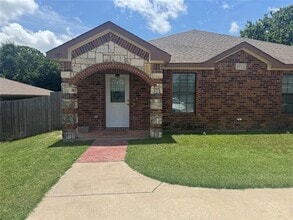 Building Photo - 8133 Arbor Ave