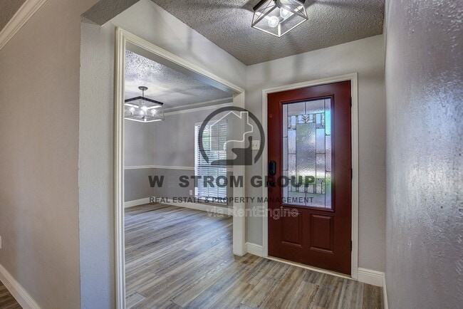Building Photo - 1642 Belltower Dr