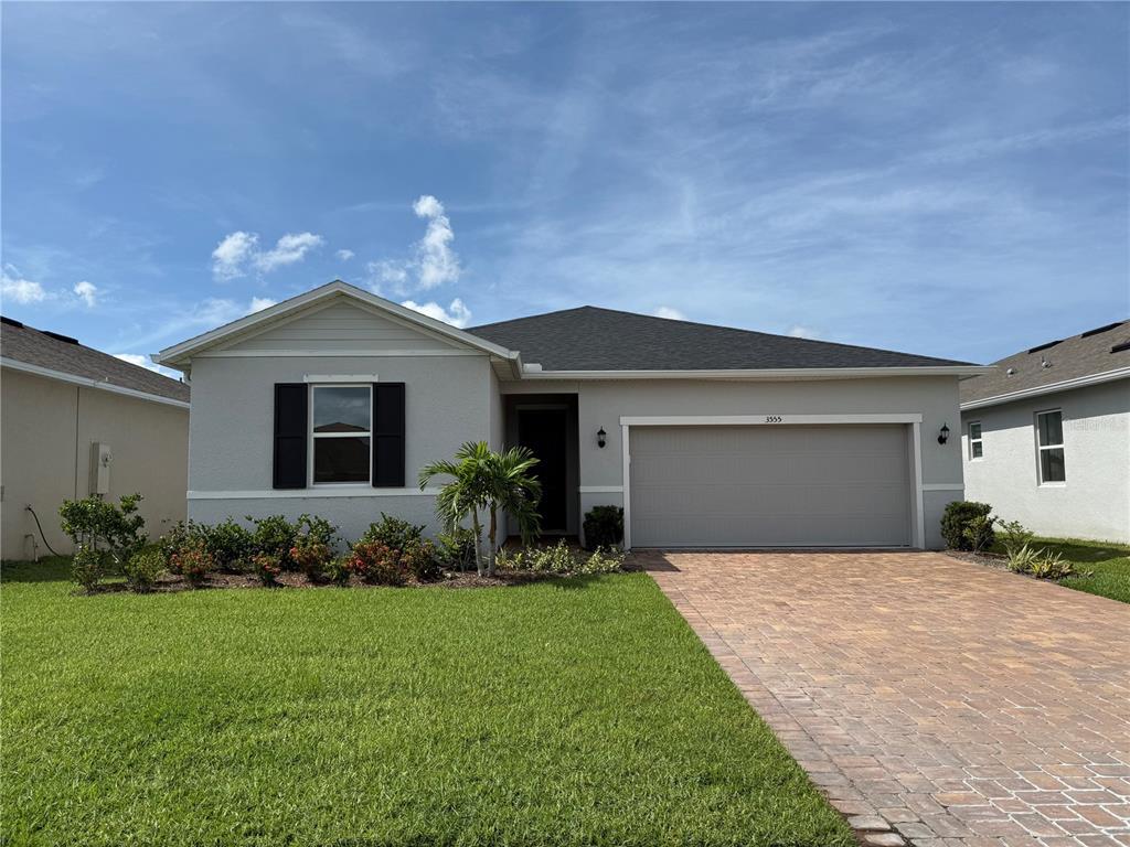 Foto principal - 3555 74th Ave E