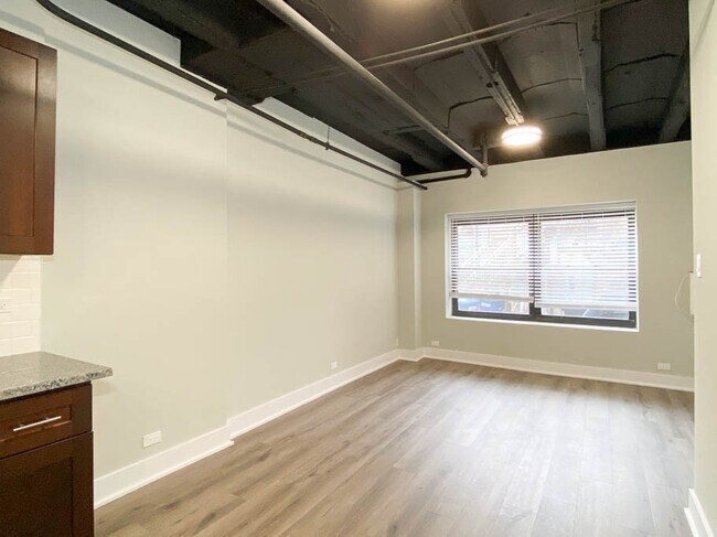 Foto del edificio - 730 St Johns Ave
