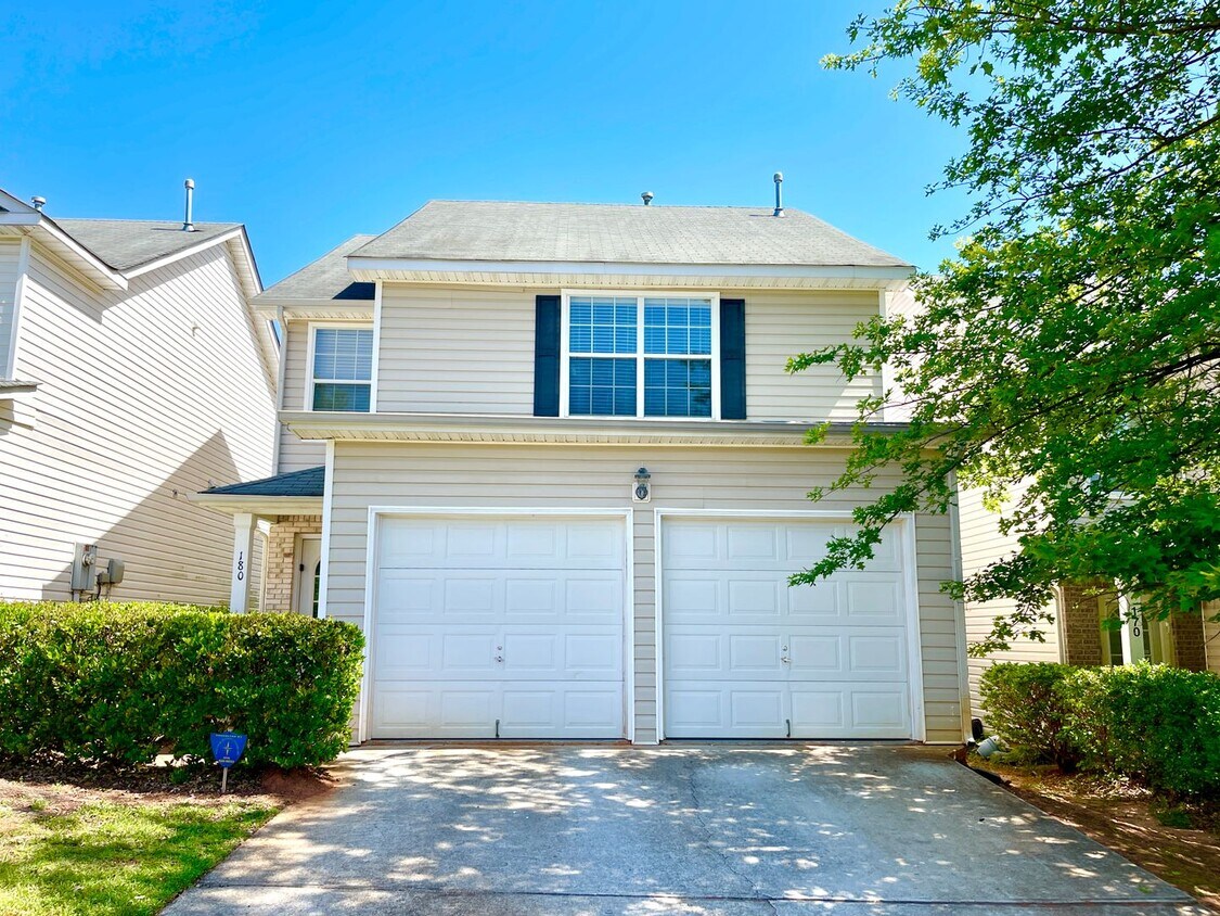 Primary Photo - Introducing the Perfect 3-Bedroom 2.5-Bath...