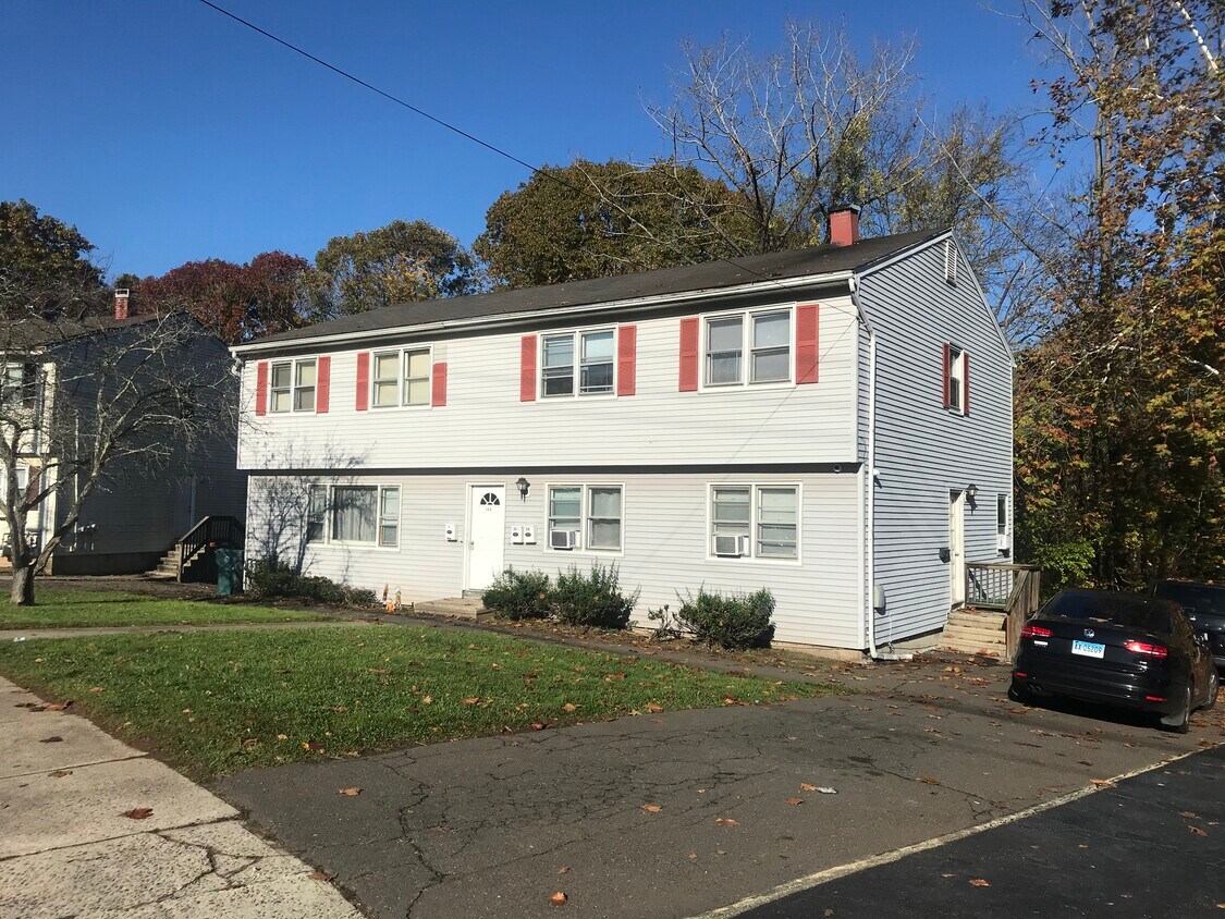 129 High Top Cir, Hamden, CT 06514 Townhome Rentals in Hamden CT