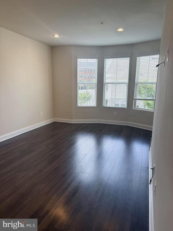 Building Photo - 7127 Judicial Mews