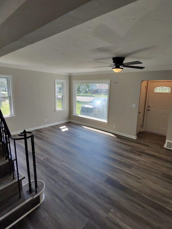 19211 Harvard Ave, Warrensville Heights, OH 44122 House Rental in Warrensville Heights, OH