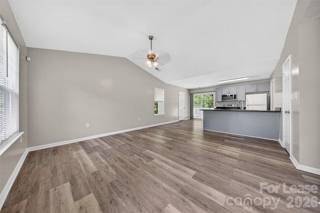 Foto del edificio - 2332 Eargle Rd