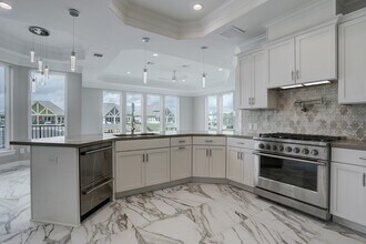 Building Photo - 502 Amalfi Dr
