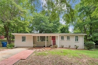Building Photo - 16 Bromack Dr SE