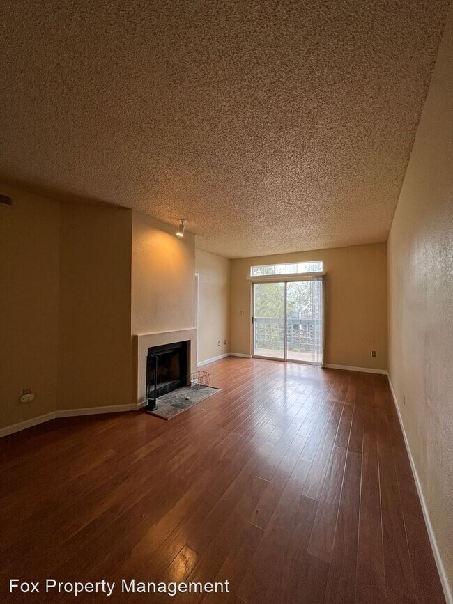 Foto del edificio - 2 br, 1.5 bath House - 7406 Singing Hills ...