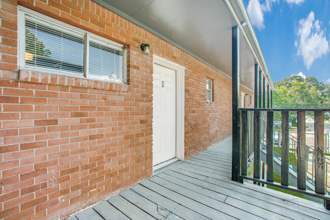 Building Photo - 6518 Weston St