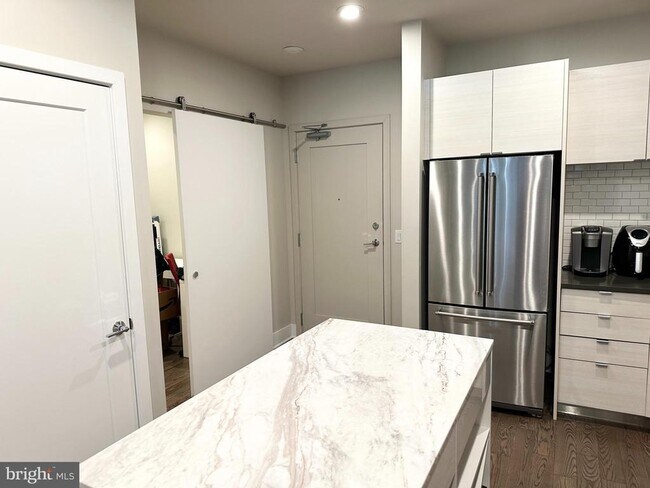 Building Photo - 502 Diamondback Dr