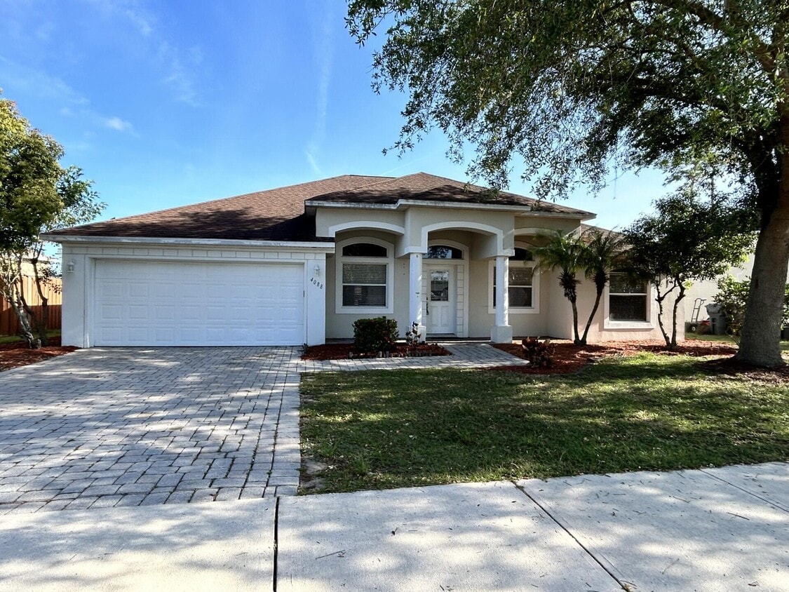 Primary Photo - 4088 Rolling Hill Dr
