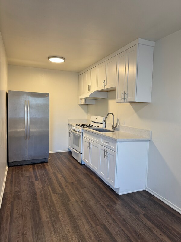 Building Photo - 2012 Marine Ave