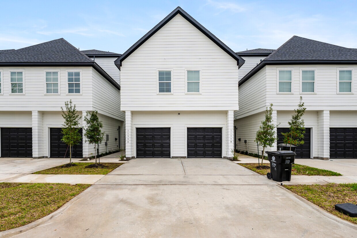 3239 Real St, Houston, TX 77087 Townhome Rentals in Houston TX