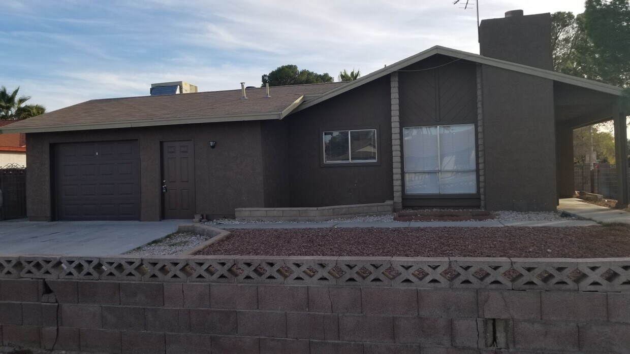 Primary Photo - 3913 Grass Valley Pl