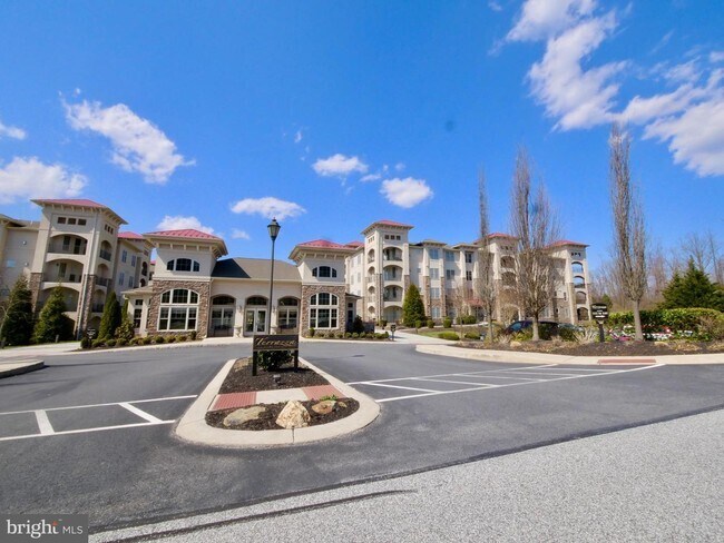 Foto principal - 213 Cornerstone Dr