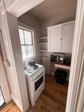 Building Photo - 30 Pleasant St