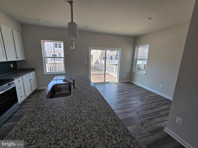 Foto del edificio - 1356 Red Clover Ln