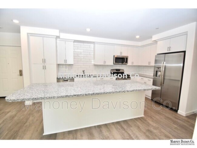 Foto del edificio - 1408 Mauro Pietro Dr