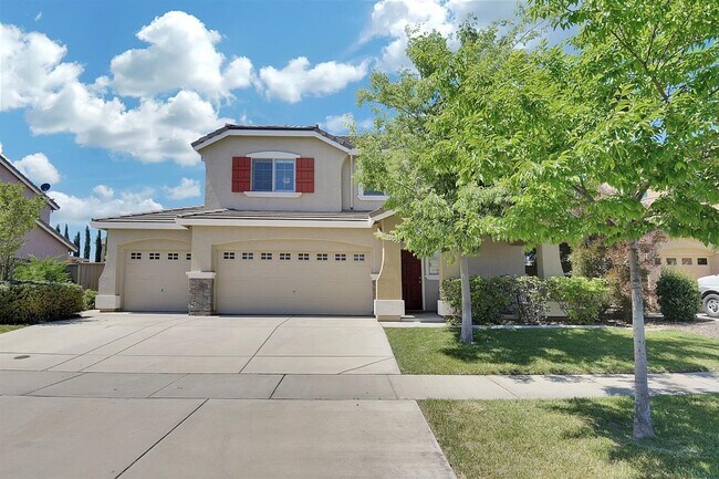 Foto del edificio - Beautiful 3 Bedroom Edgewater Home with Loft & 3-Car Garage